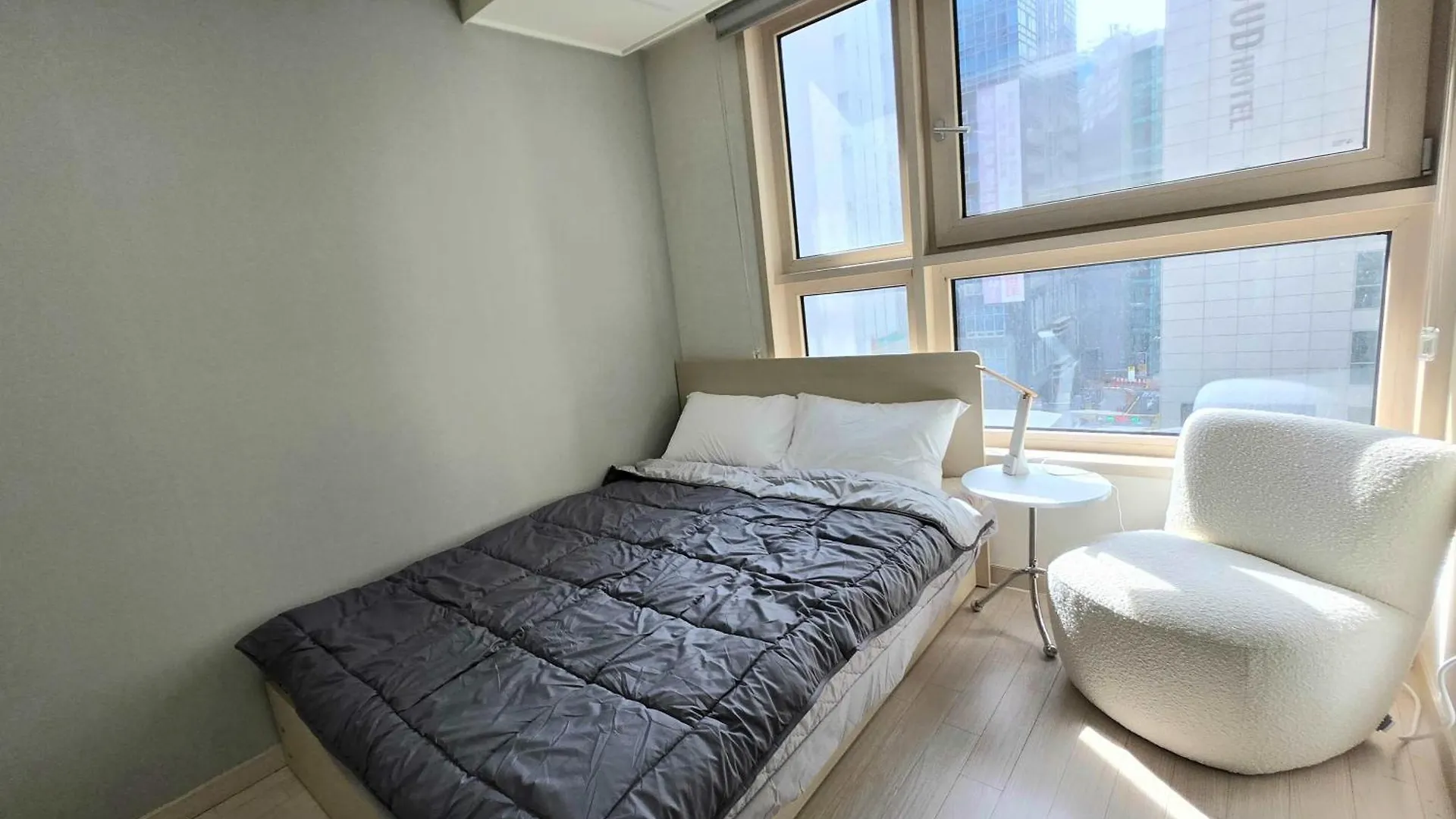 The House Of Gangnam 06 1 Minute From Shin Nonhyeon Station location