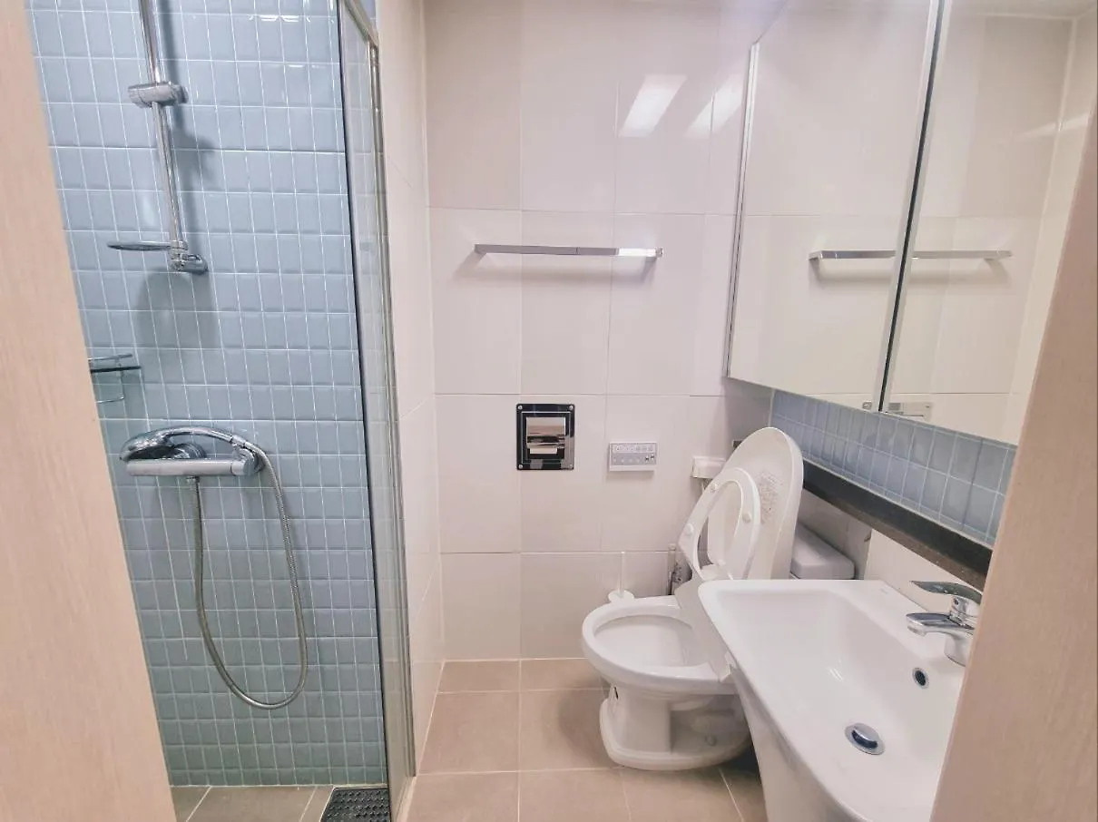 Aparthotel The House Of Gangnam 06 1 Minute From Shin Nonhyeon Station Seúl