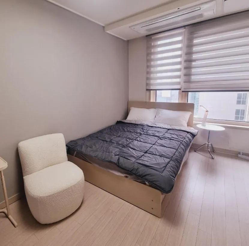 Aparthotel The House Of Gangnam 06 1 Minute From Shin Nonhyeon Station Seúl